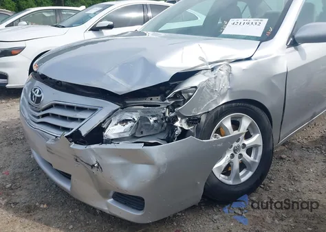 2011 Toyota Camry Le z USA, uszkodzony, nr VIN 4T4BF3EK9BR216865